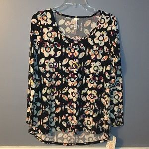 LuLaRoe NWT Lynnae knit long sleeve top size XS